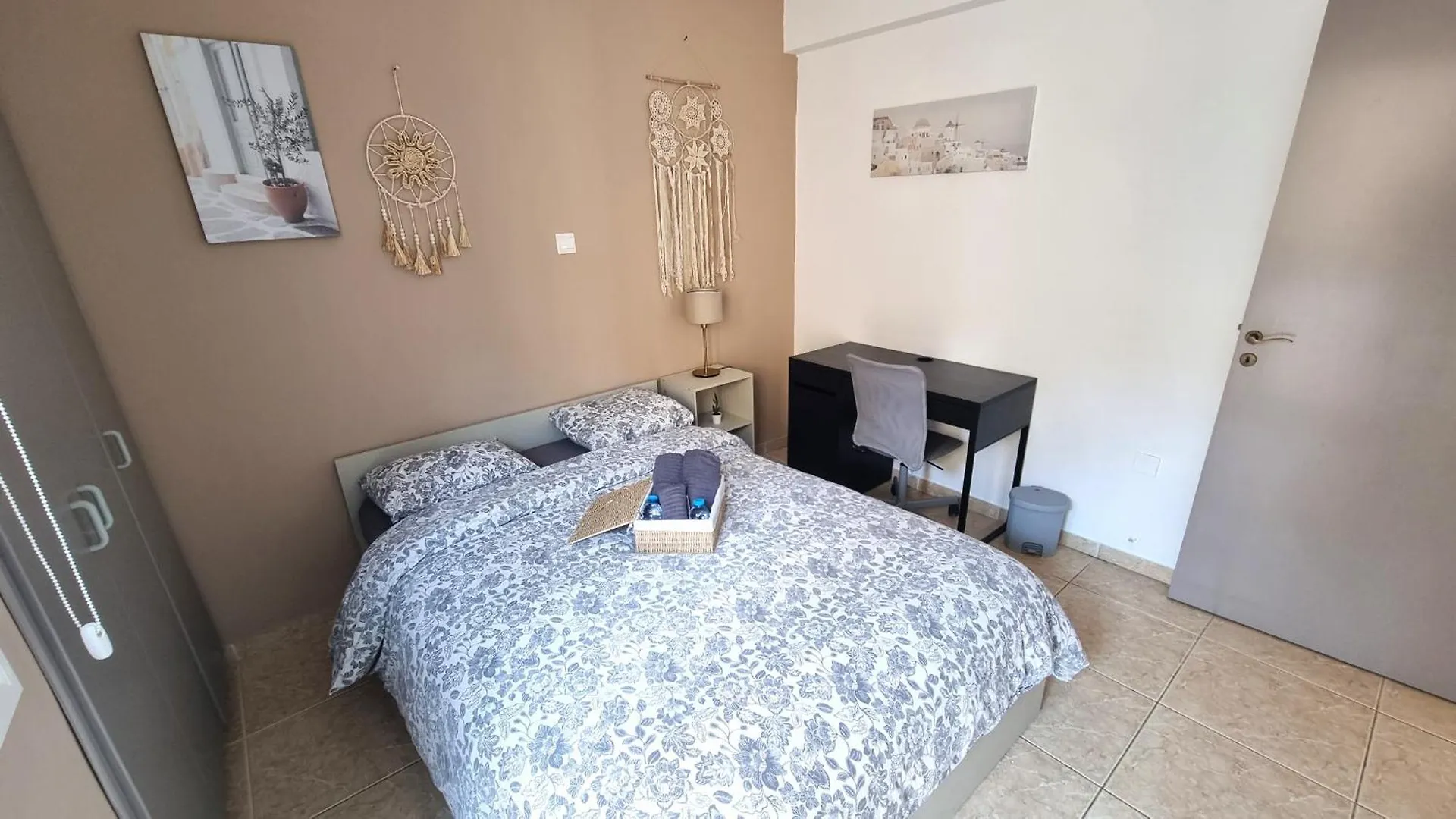 2 Beachside Apts, 5Min Walk To Shore With Internet Apartment