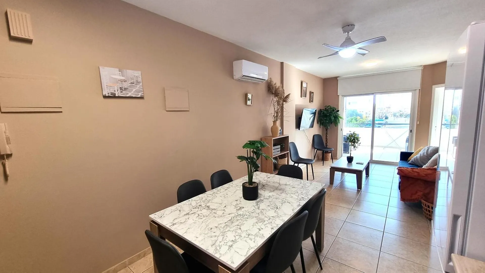 Apartment 2 Beachside Apts, 5Min Walk To Shore With Internet